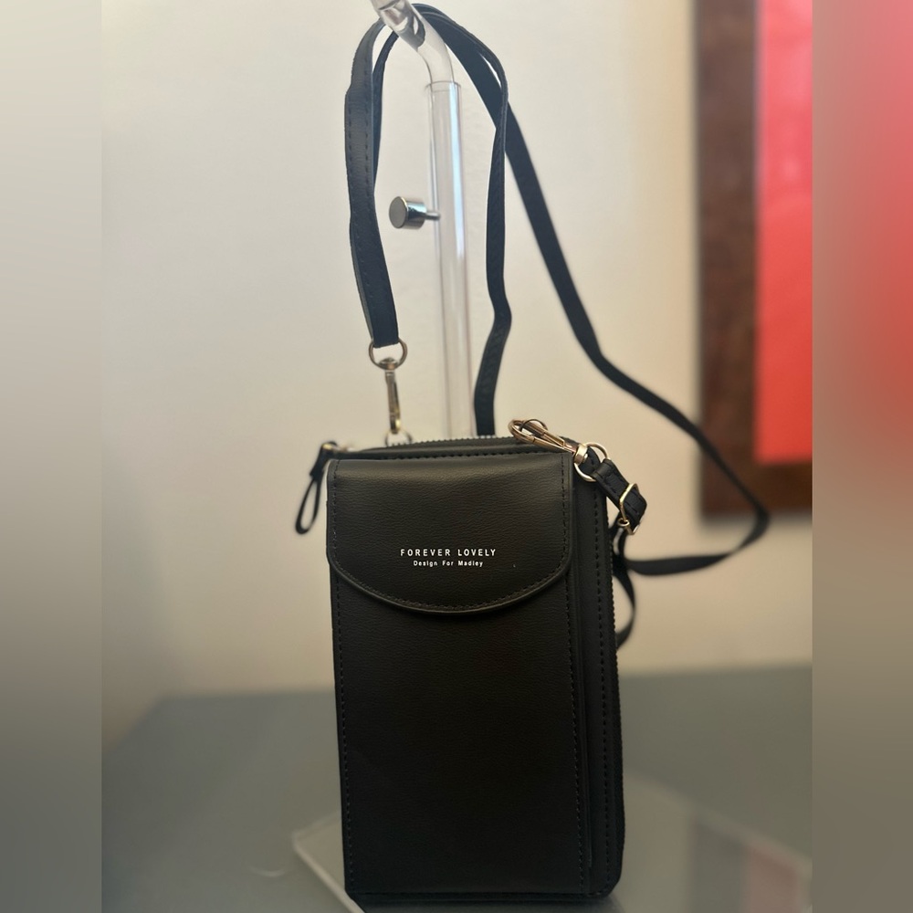 Black crossbody phone bag